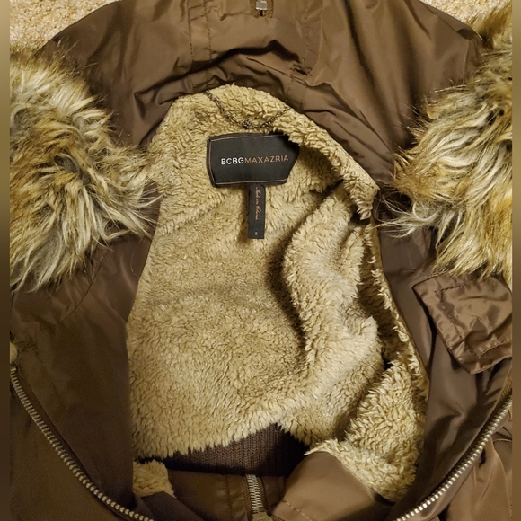 BCBG MAXAZRIA JACKET SIZE SMALL - Picture 3 of 7